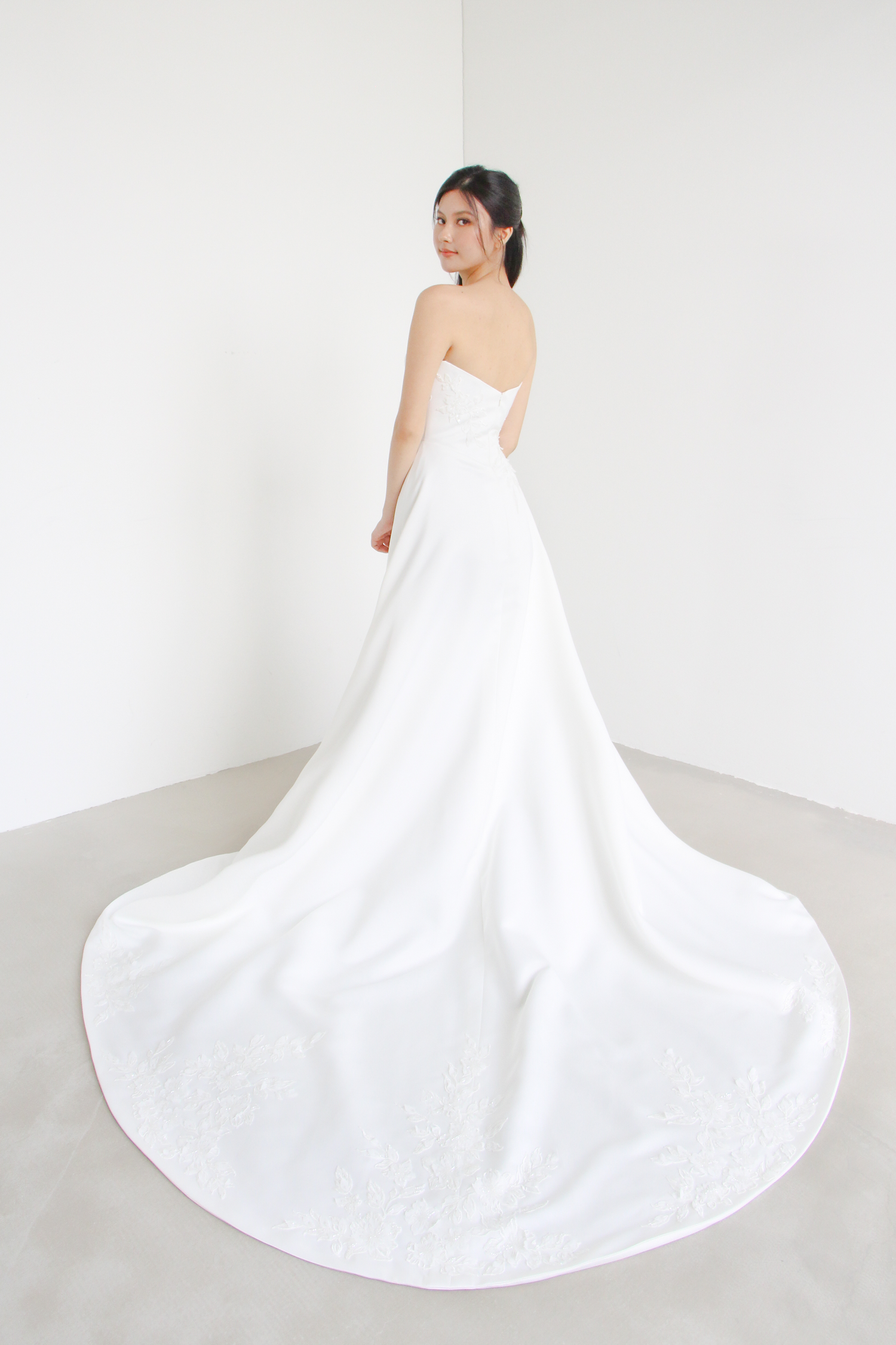 Vania wedding dress back view with beaded lace train