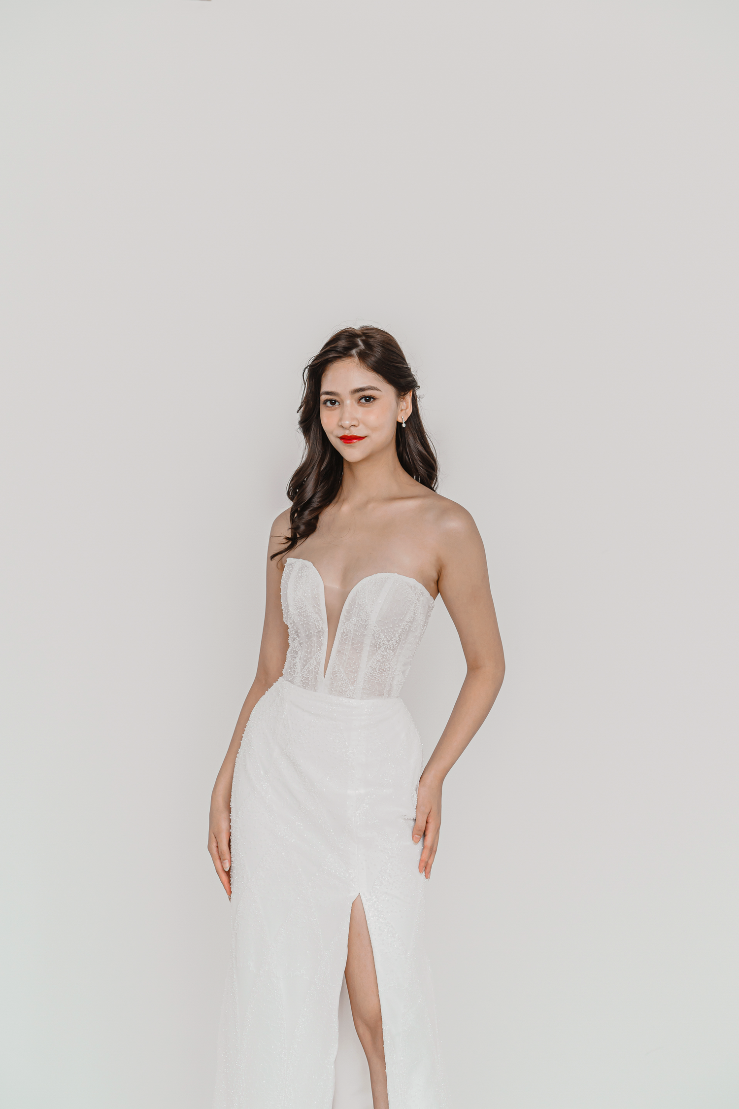 Etta wedding dress front view with a sweetheart plunge neckline
