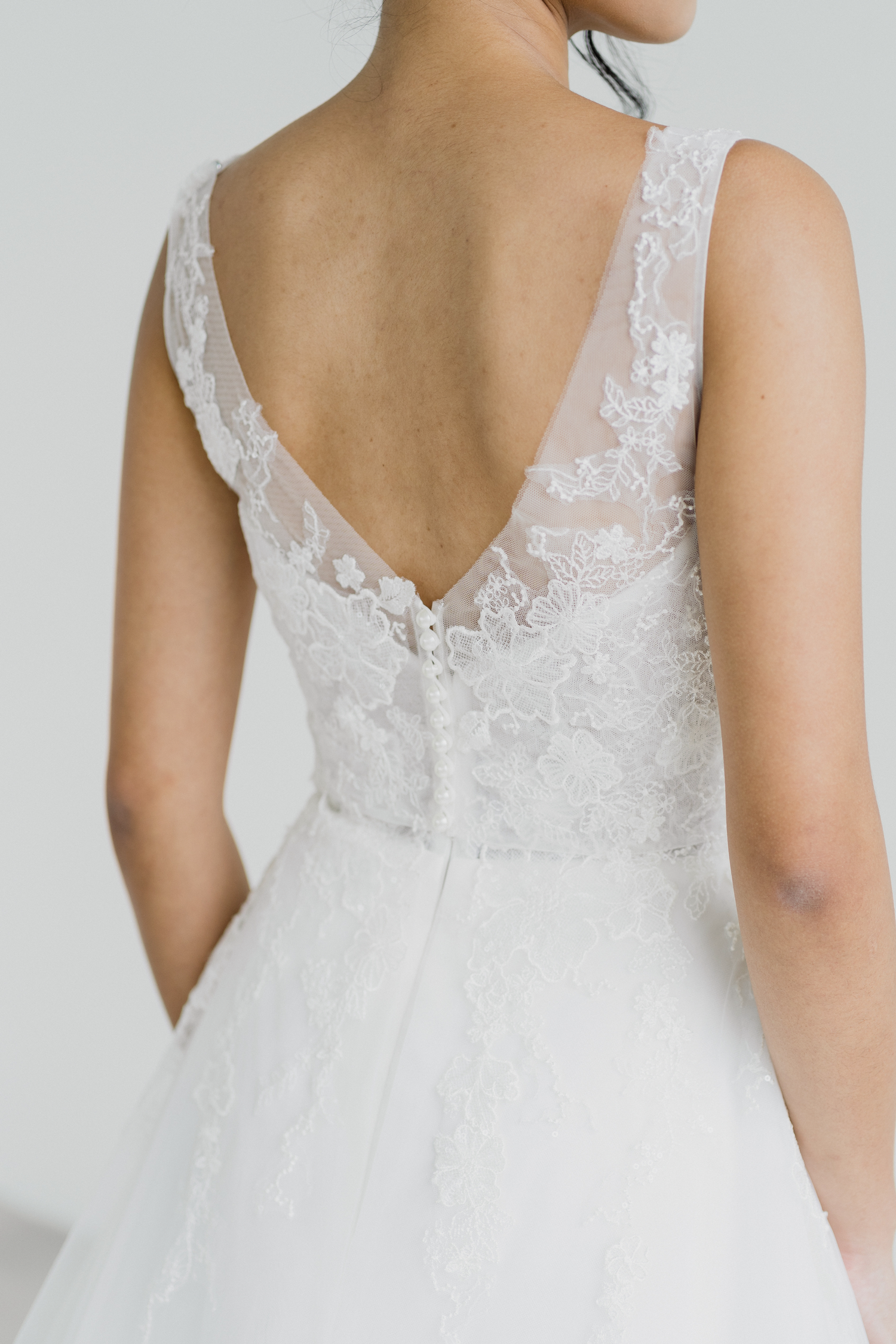 Valene bridal dress back view with a detailed lace train
