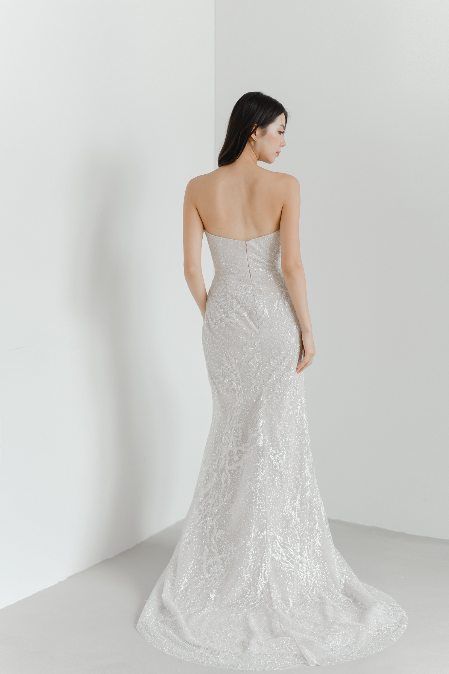 Zuri wedding dress back view with an elegant fitted silhouette